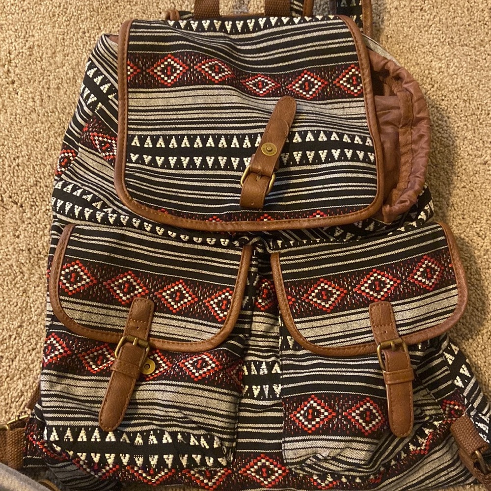 Multi print Backpack - Picture 3 of 5